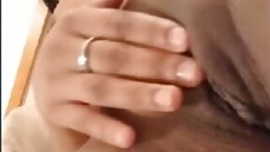 Desi girl video fingering pussy