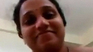 Indian aunt shy rides on Lunda's video camera in homemade sex tape